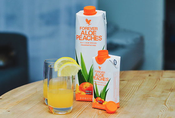 Aloe Vera Peaches med fersken fra studioaloe